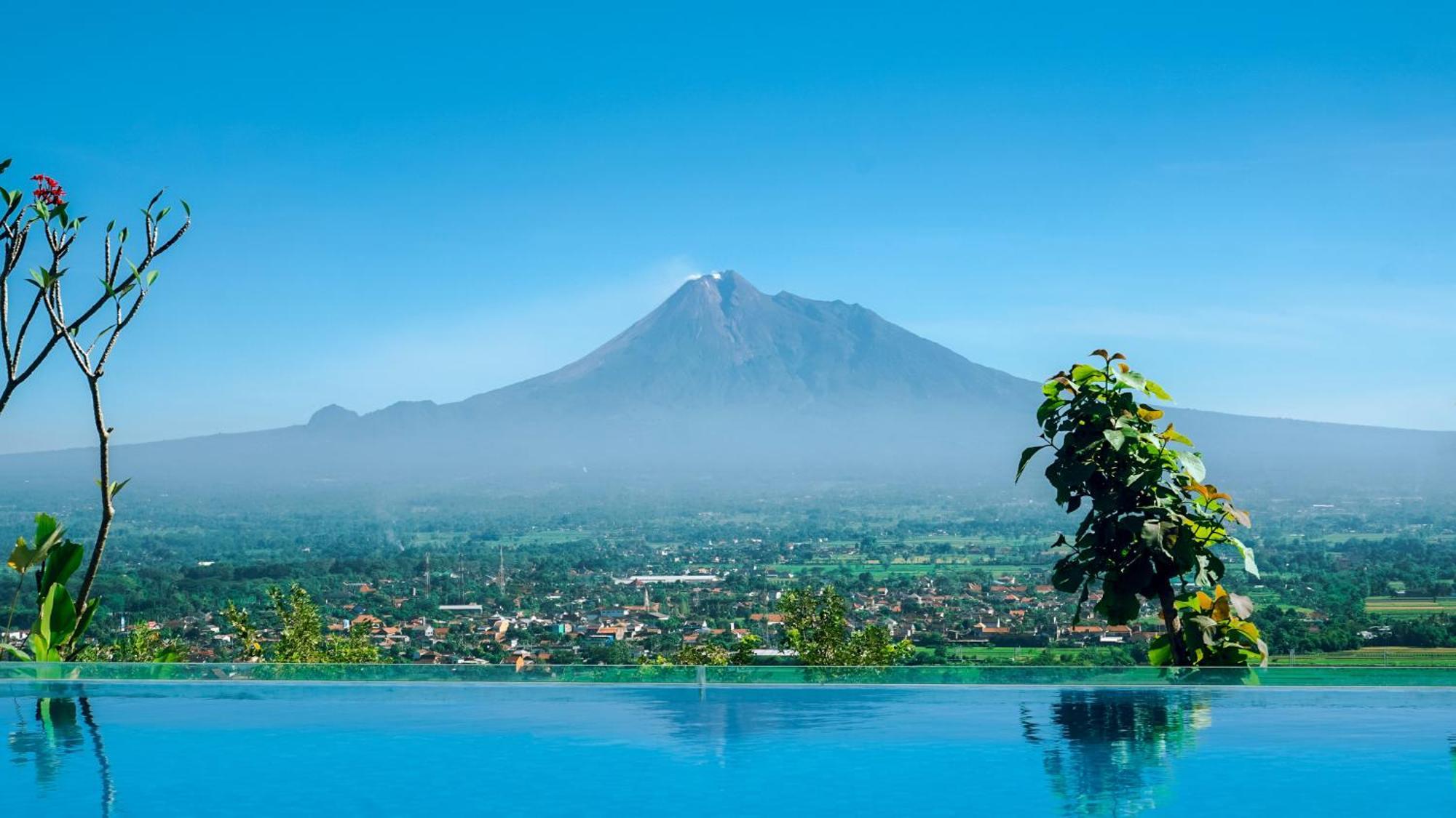 Отель Amaranta Prambanan Yogyakarta Экстерьер фото